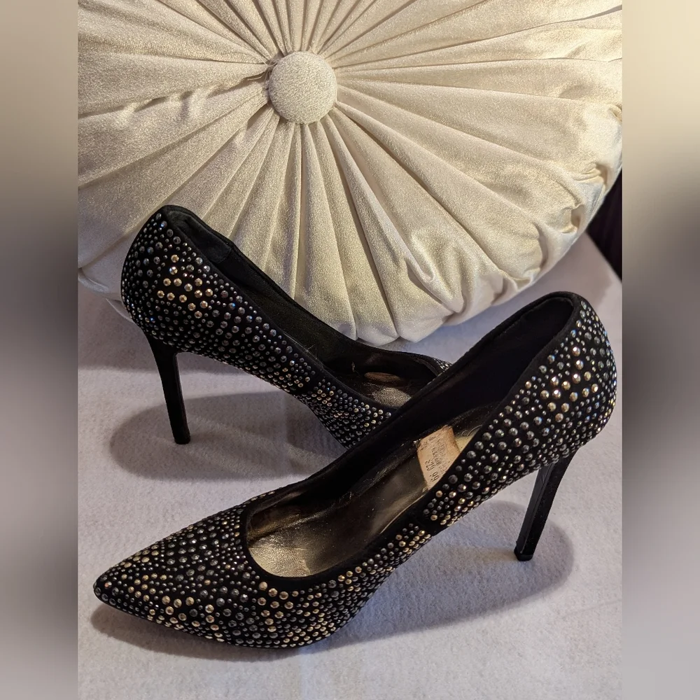 Elegant Black Studded Heels Sz 11W 4 Inch Heel - Picture 2 of 9